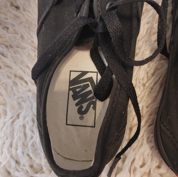 Vans size men 5.5 Women 7 - Picture 2 of 2